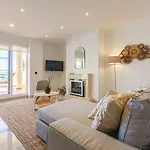 Spacious Near Puerto Banus * Marbellac