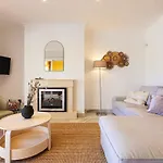 Spacious Near Puerto Banus *