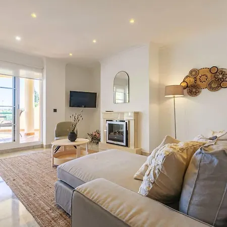 Spacious Near Puerto Banus * Марбелья