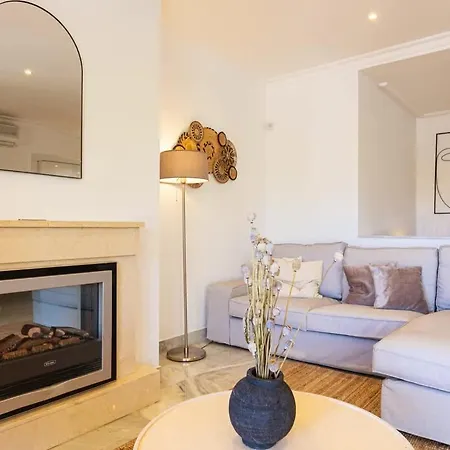 Spacious Near Puerto Banus 公寓 马尔韦利亚