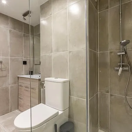 Spacious Near Puerto Banus 公寓 马尔韦利亚