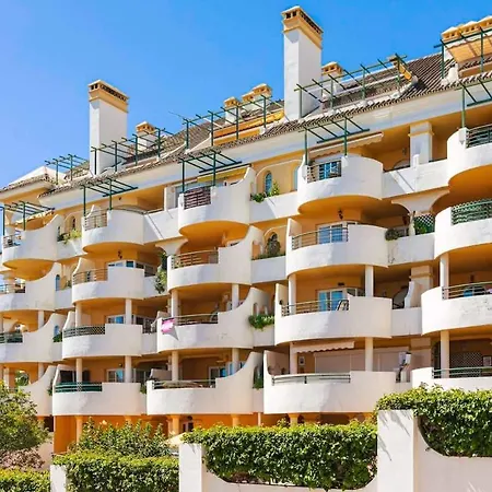 Spacious Near Puerto Banus Апартаменты Марбелья