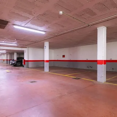 Spacious Near Puerto Banus *