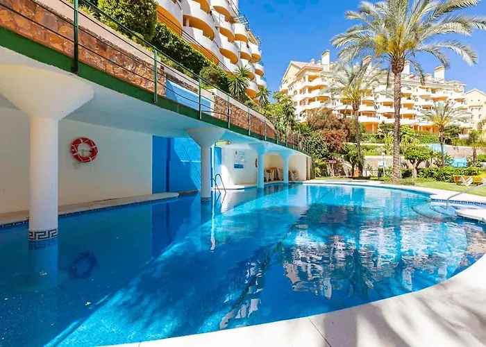Spacious Near Puerto Banus Apartament *