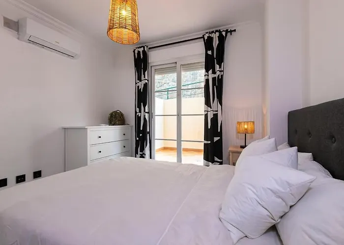 Apartament Spacious Near Puerto Banus