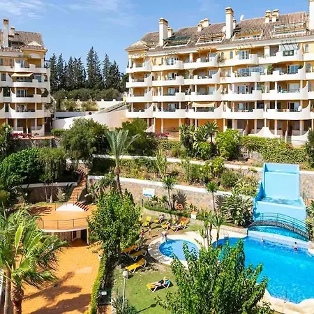 アパート Spacious Near Puerto Banus マルベーリャ