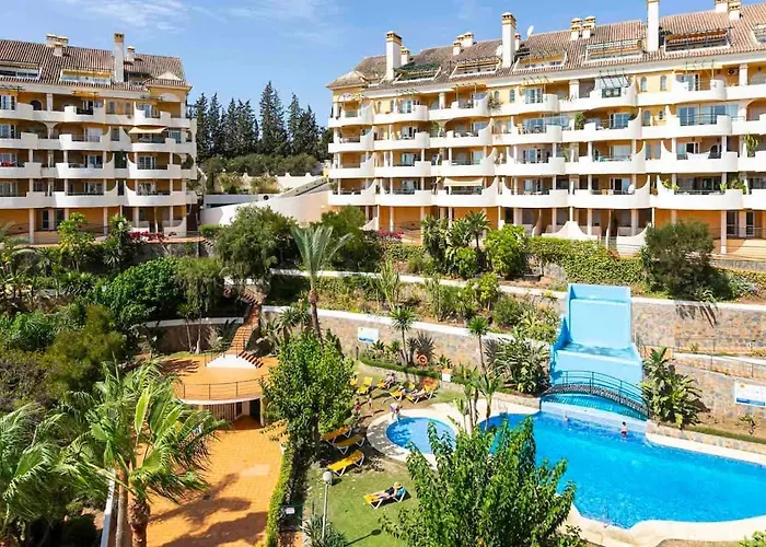 アパート Spacious Near Puerto Banus マルベーリャ