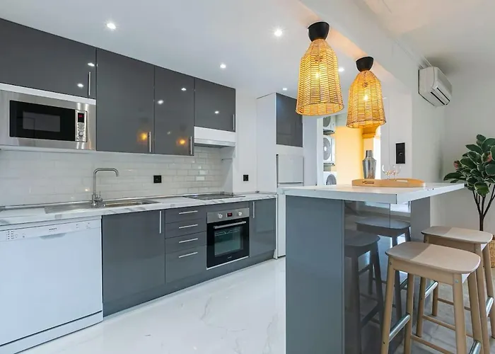 Spacious Near Puerto Banus アパート