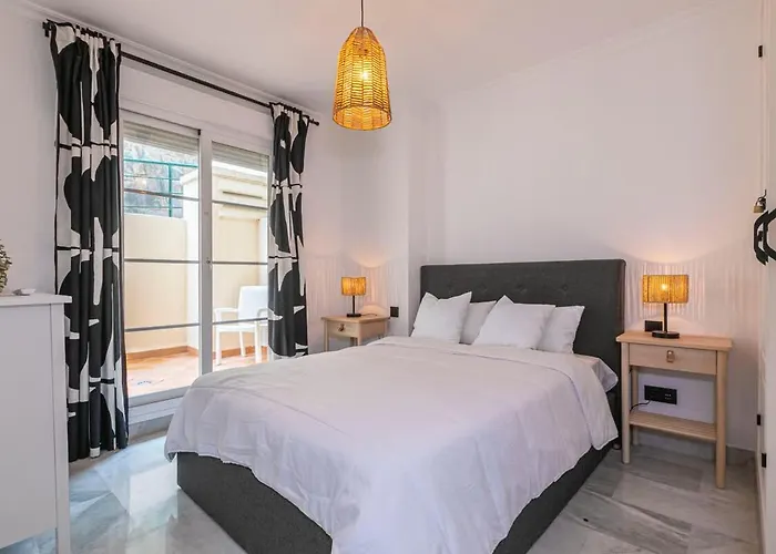 公寓 Spacious Near Puerto Banus
