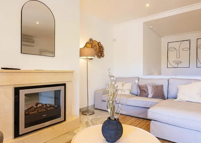 Spacious Near Puerto Banus 公寓 马尔韦利亚