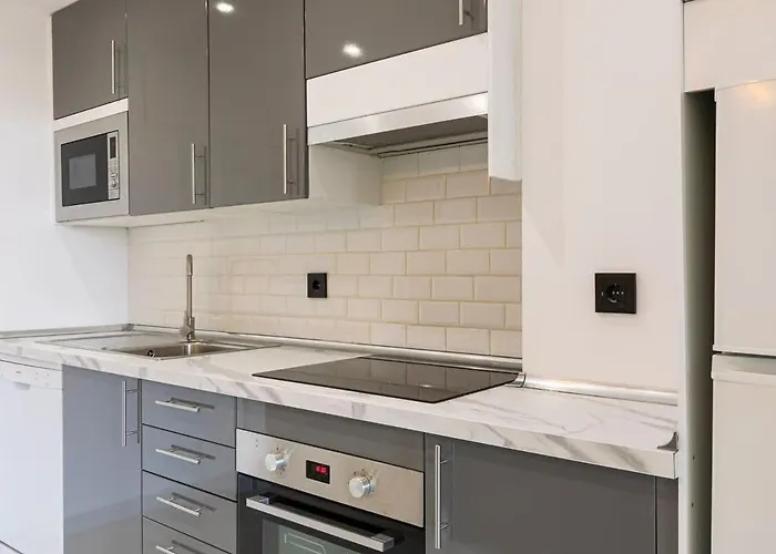 Spacious Near Puerto Banus 公寓 马尔韦利亚